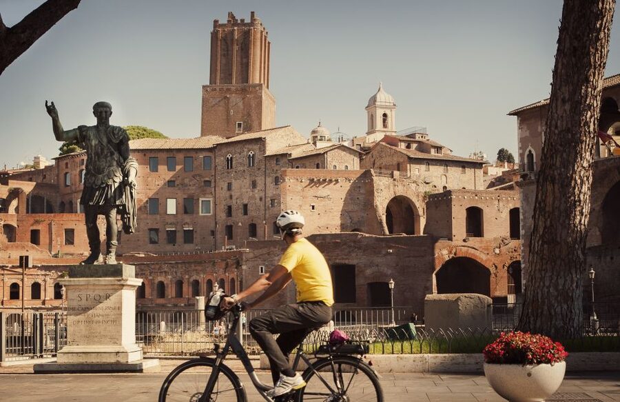 Rome: Panoramic Off-the-beaten-track Cannondale E-Bike tour - Theatre of Marcellus and the Roman Forum