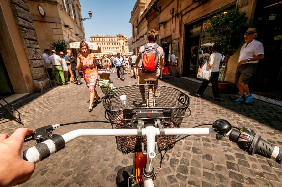 Rome: Standard or E-Bike Highlights Guided Tour - Trevi Fountain and the city center