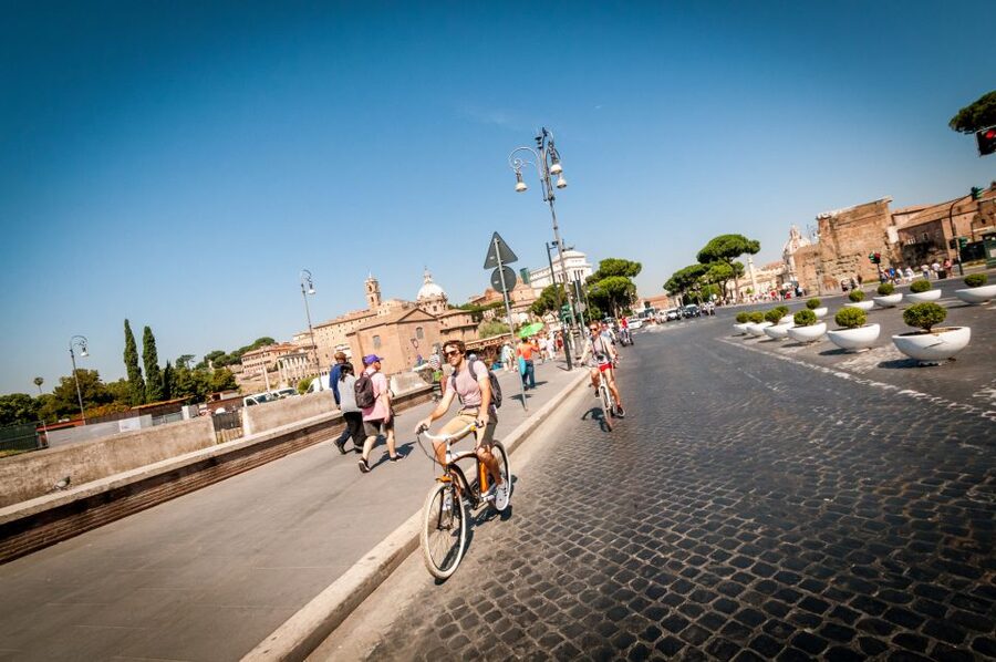 Rome: Standard or E-Bike Highlights Guided Tour - Circus Maximus and the return ride