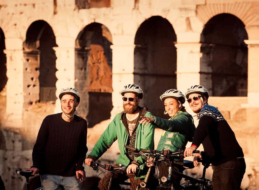 Rome: Taste of Rome by quality Cannondale E-Bike - Piazza del Campidoglio closes the central loop