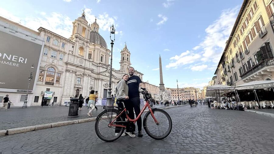Rome: Top 10 Highlights Guided Tour by Bike or E-Bike - A fast Roman overview from Palazzo Capranica