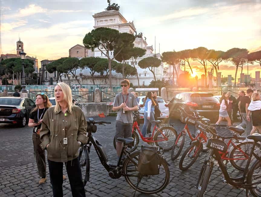 Rome: Top 10 Highlights Guided Tour by Bike or E-Bike - Sant’Ignazio and the Temple of Hadrian add variety