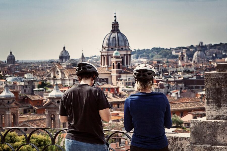 Rome: Top Highlights & Hidden Gems Tour by Cannondale E-Bike - Colosseum and Roman Forum: Rome’s grand opening scene
