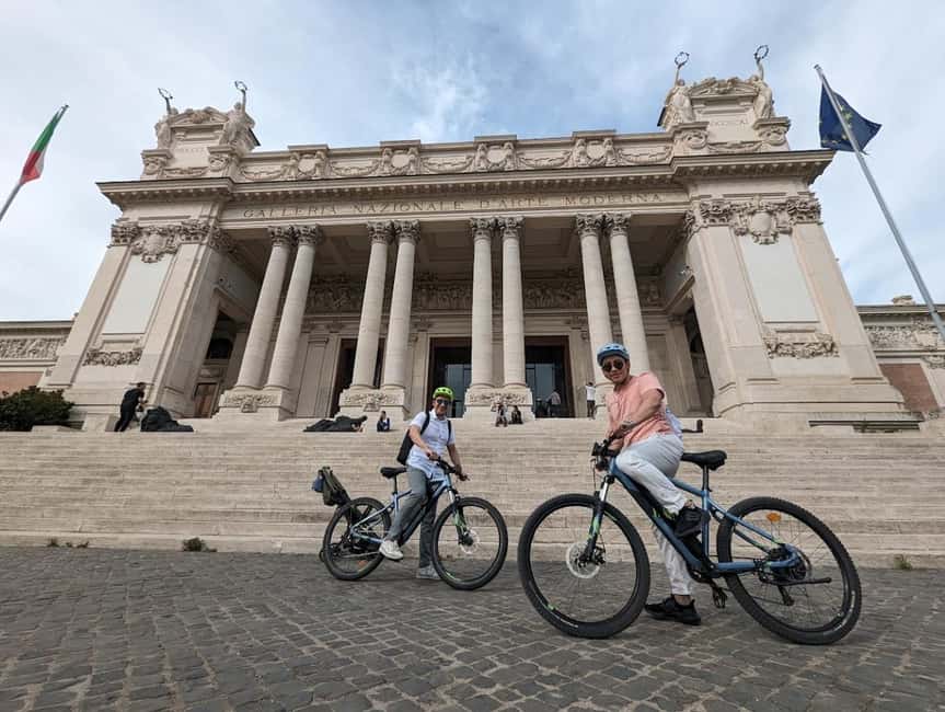 Rome: Villa Borghese E-Bike Tour (Small Group or Private) - A friendly format for families and mixed-age groups