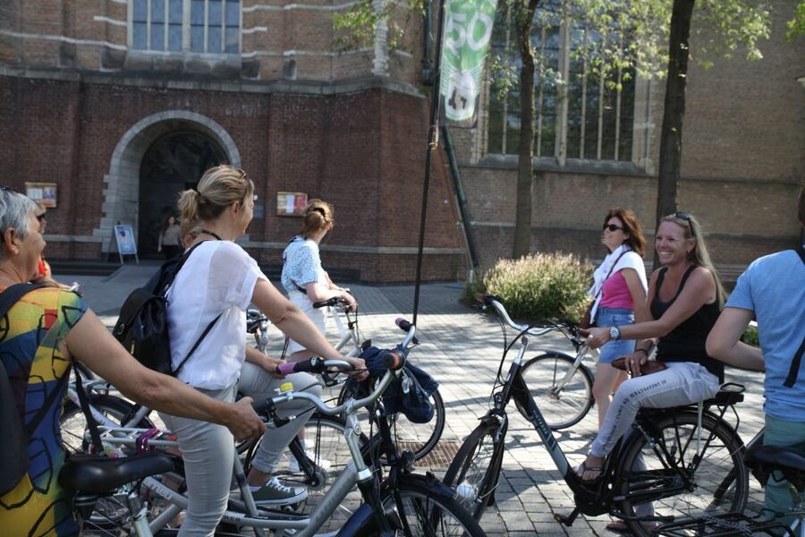 Rotterdam: 2.5-Hour Highlights Bike Tour - Is $38 a fair price?