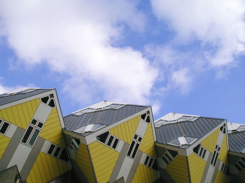 Rotterdam: 2.5-Hour Highlights Bike Tour - The coffee stop keeps the pace comfortable