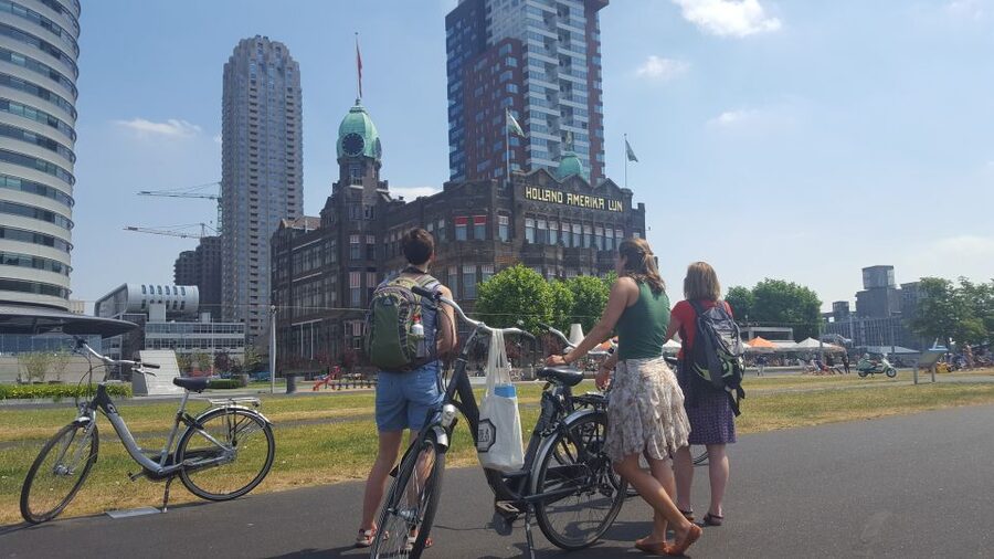 Rotterdam: City Highlights Guided Bike Tour - Weather, clothing, and the small practical details