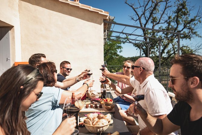 Saint-Emilion Electric Bike Day Tour with Wine Tastings & Lunch - Château Ambe Tour Pourret and the picnic lunch