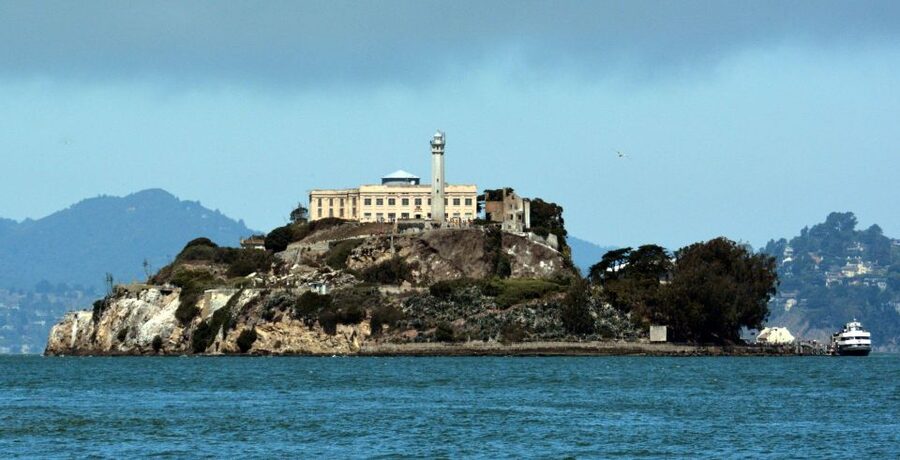 San Francisco: Alcatraz Island & Bike Rental - Why this pairing works in San Francisco
