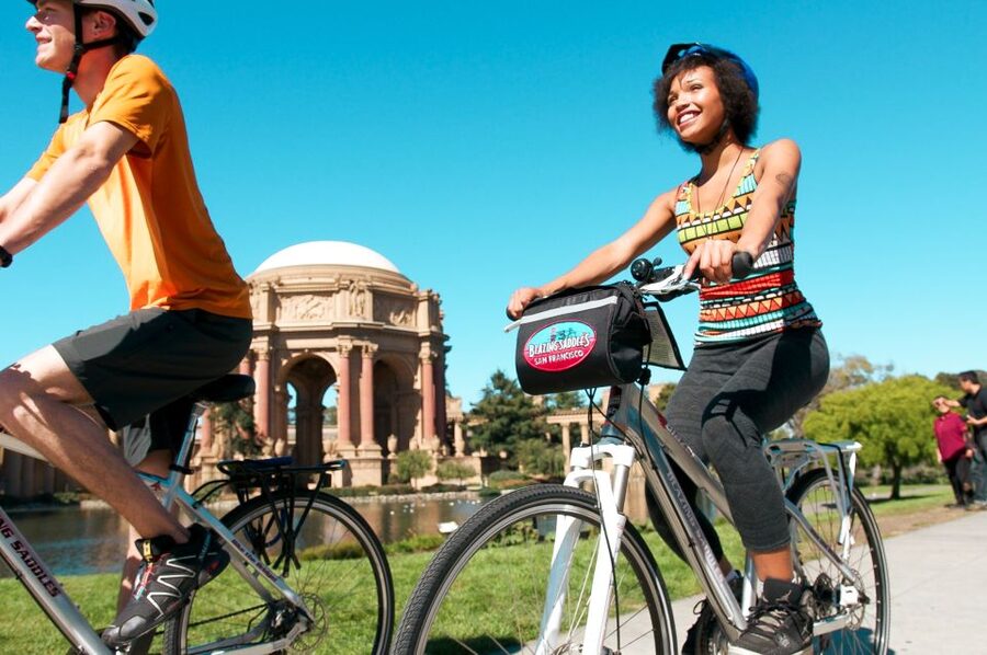 San Francisco: Golden Gate Bridge to Sausalito Bike Tour - The Marina and Palace of Fine Arts