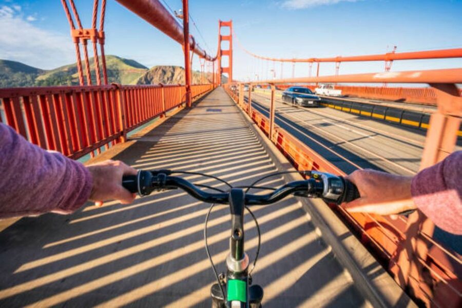 San Francisco: Golden Gate Bridge to Sausalito Bike Tour - The Presidio leads you to the bridge