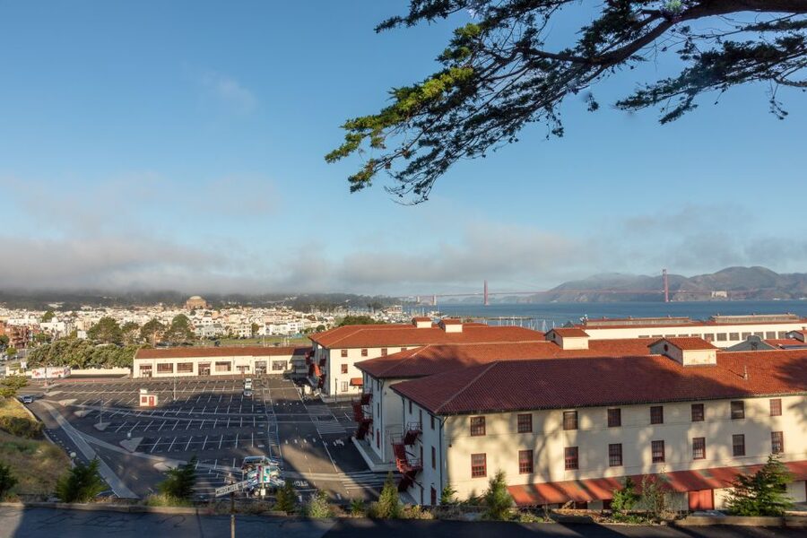 San Francisco: Golden Gate Bridge to Sausalito Cycling Tour - Palace of Fine Arts and Crissy Field photo stops