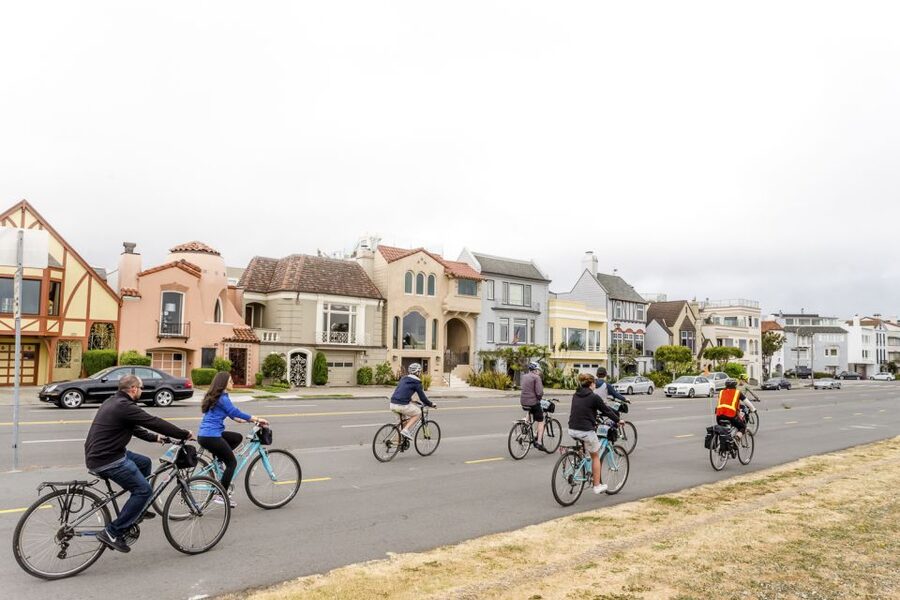 San Francisco: Golden Gate Bridge to Sausalito Cycling Tour - Aquatic Park, Fort Mason, and the Marina
