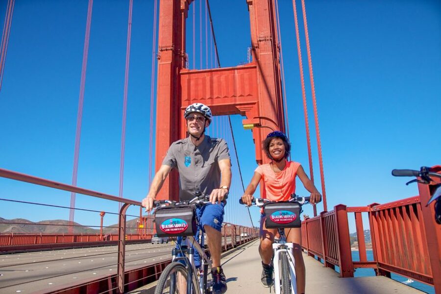 San Francisco: Self-Guided Bike Rental - Aquatic Park, Fort Mason, and the waterfront path