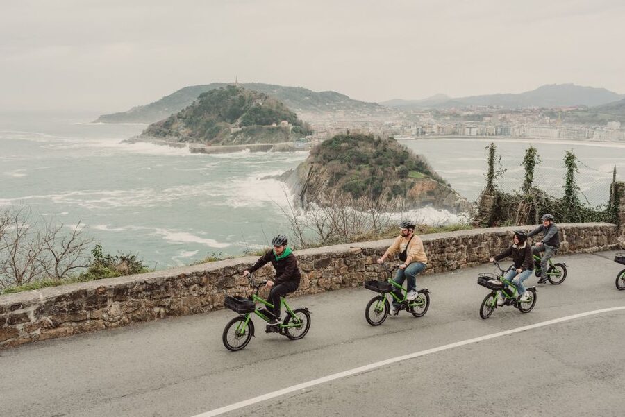 San Sebastian: Guided E-Bike Tour - Antiguo, Egia, and the city beyond the postcards