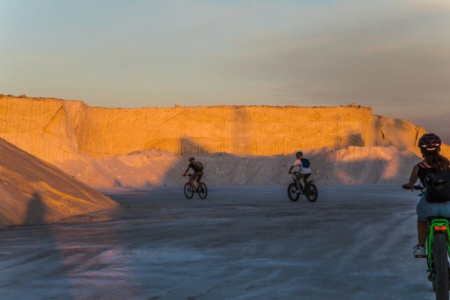 Sant'Antioco: Guided E-Bike Excursion at Sunset - The sunset finish beside the lagoon