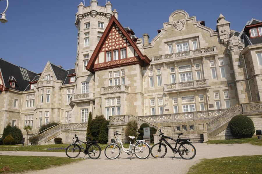 Santander: Guided Tour by Electric Bike - Key points to know before you book