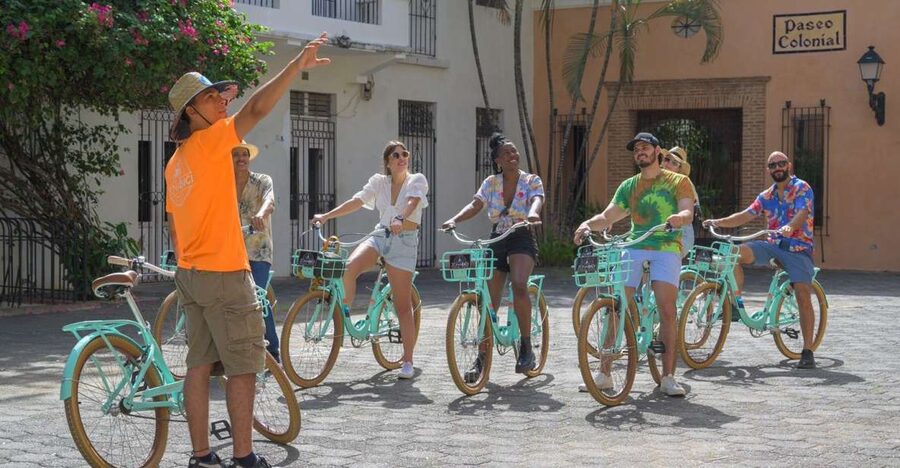 Santo Domingo: City Highlights Guided Bike Tour - What the small-group experience can be like