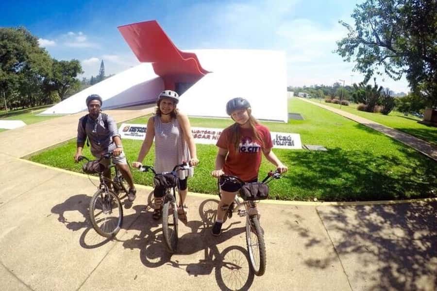 Sao Paulo: The Coolest Urban Scenes Bike Tour - Faria Lima Avenue and the modern skyline