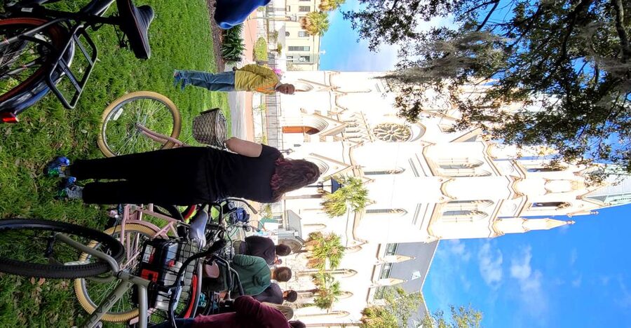 Savannah: Historical Bike Tour with Tour Guide - Why a bicycle is the right way to see Savannah