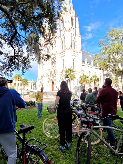 Savannah: Historical Bike Tour with Tour Guide - The Historic District in short, useful sections