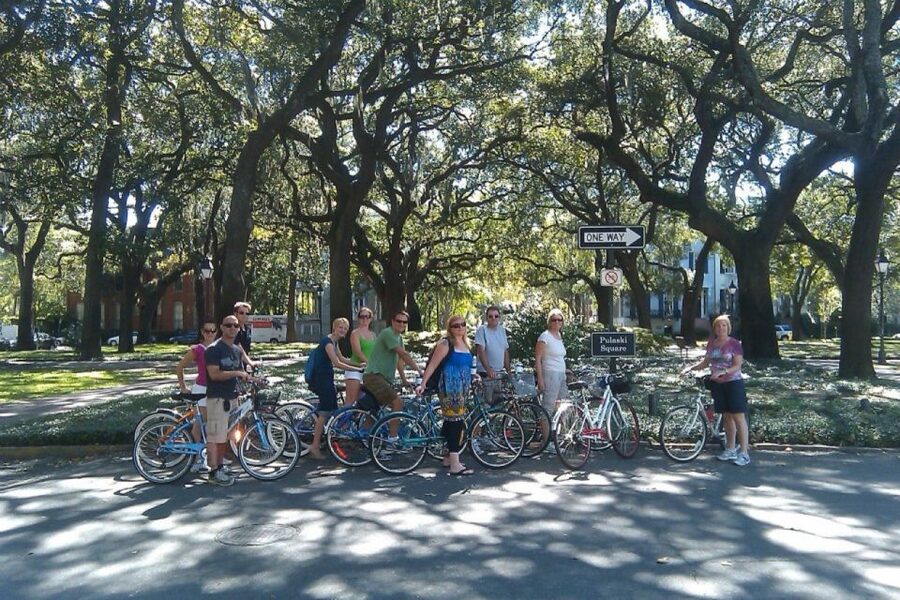 Savannah: Historical Bike Tour with Tour Guide - Food advice from the rolling concierge