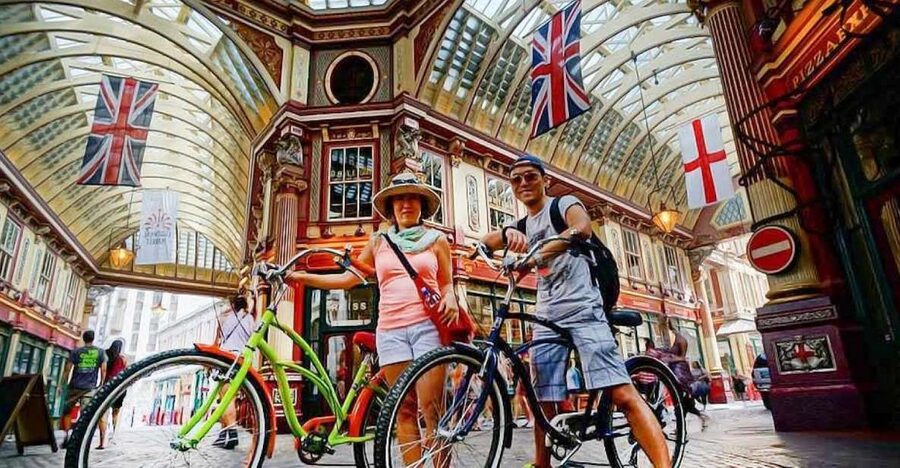 Secret London Tour by Bike - The City of London’s sharp change in character
