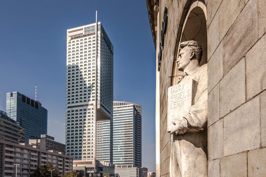 Secrets of Warsaw 4-hour Bike Tour - Finishing above the Vistula