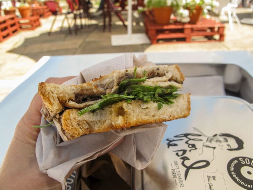 Self-Guided Bike to Surf"N"Food Pack - Starting with the bike in Porto
