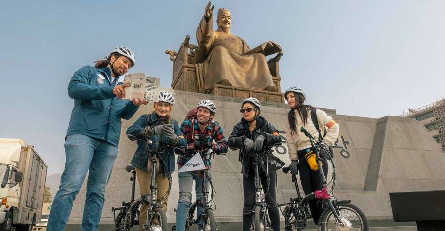 Seoul: City Highlights eBike Tour - Following Cheonggyecheon toward Gwanghwamun
