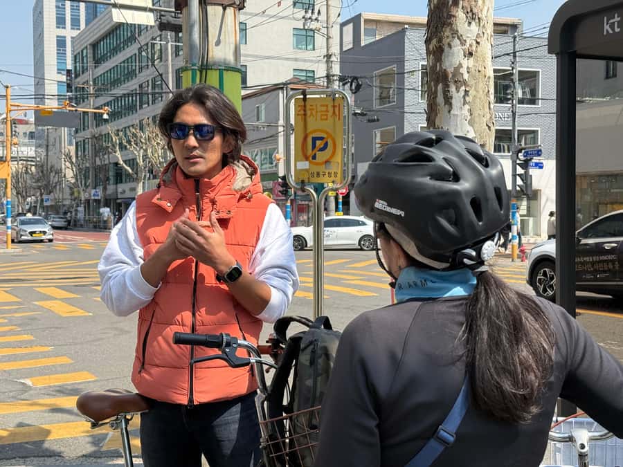 Seoul: Urban Nature Bike Tour along Han River - What the $50 price includes