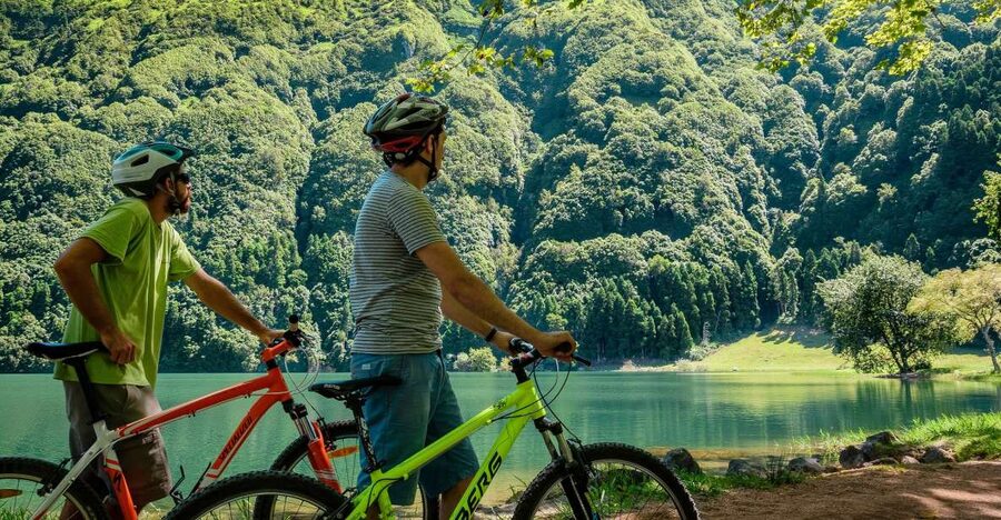 Sete Cidades Bike Rental - Family use, bike fit, and safety