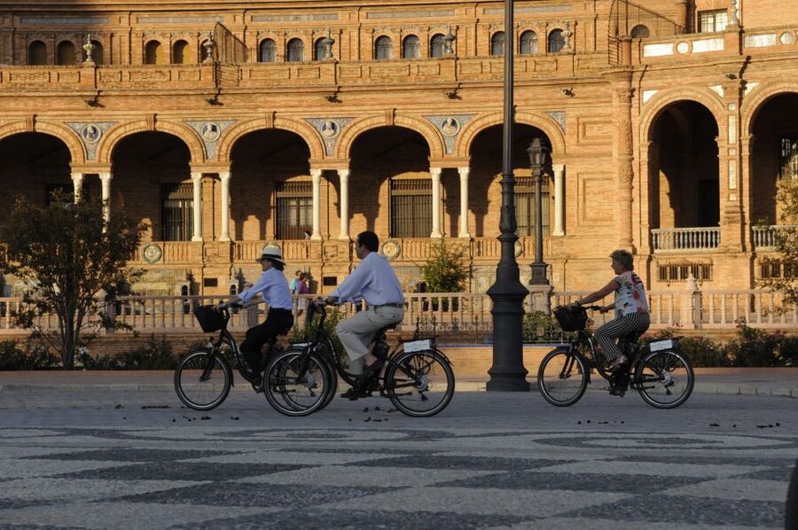 Seville: 2.5-Hour Evening Electric Bike Tour - What $74 per person gets you