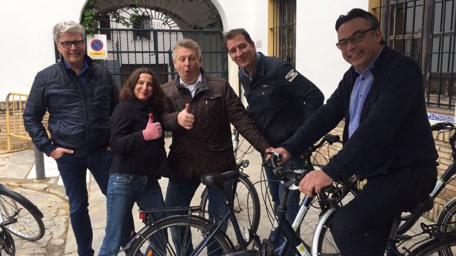 Seville: 2.5-Hour Private City Tour by Bike - Jardines de Murillo and the First Look at Seville