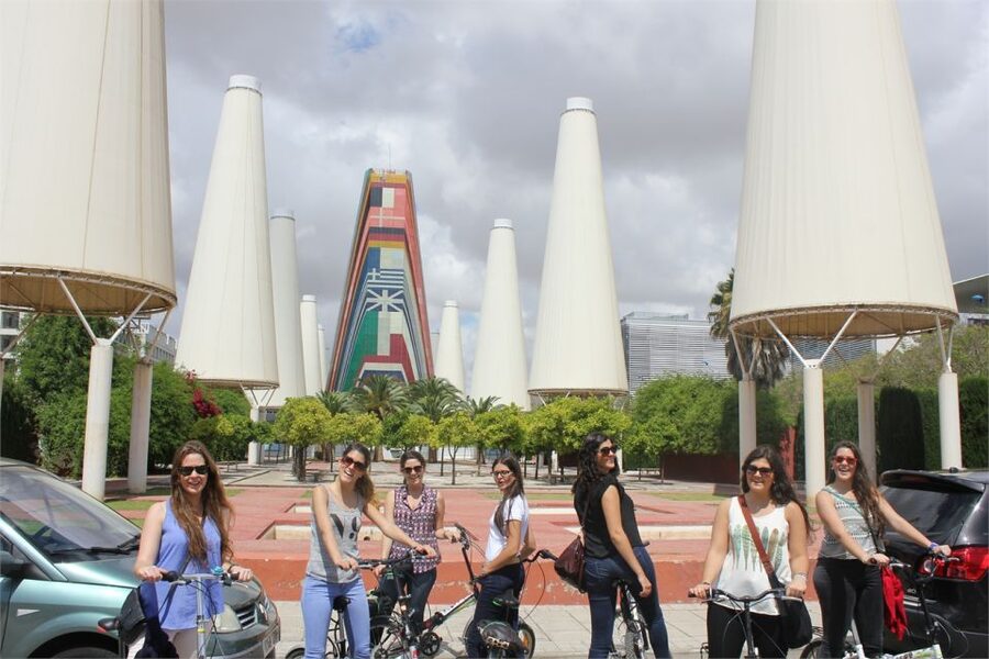 Seville: Bike Rental - A full day gives you more freedom