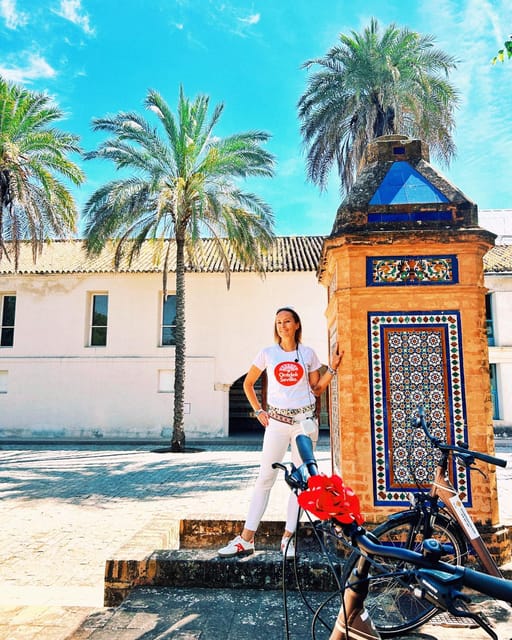Seville: Dutch Cycling Highlights Tour with local guide - Triana and Plaza de Toros