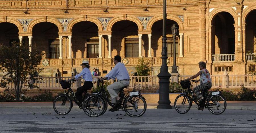 Seville: Electric Bike Tour in Small Group - Plaza de España and María Luisa Park