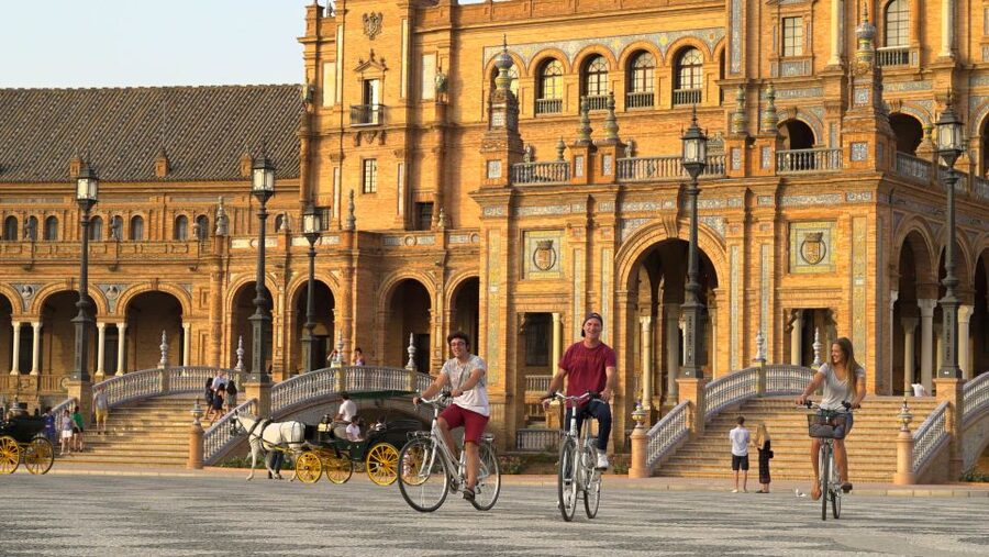 Seville: Guided Sunset Bike Tour - Heat, clothing, and what to bring