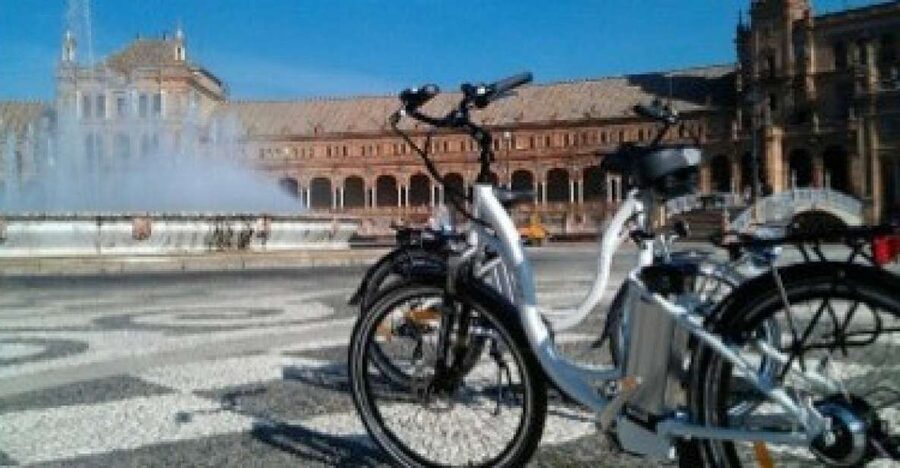 Seville: Guided Tour by Electric Bike - Plaza de España and the Maria Luisa Park Ride