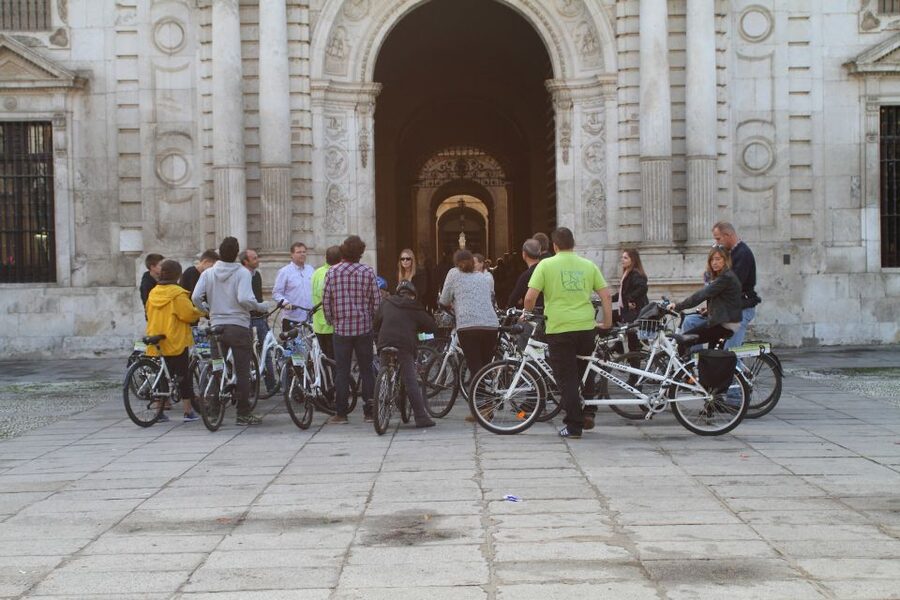 Seville: Historic Center Bike Tour - From Roman origins to the Almoravid walls