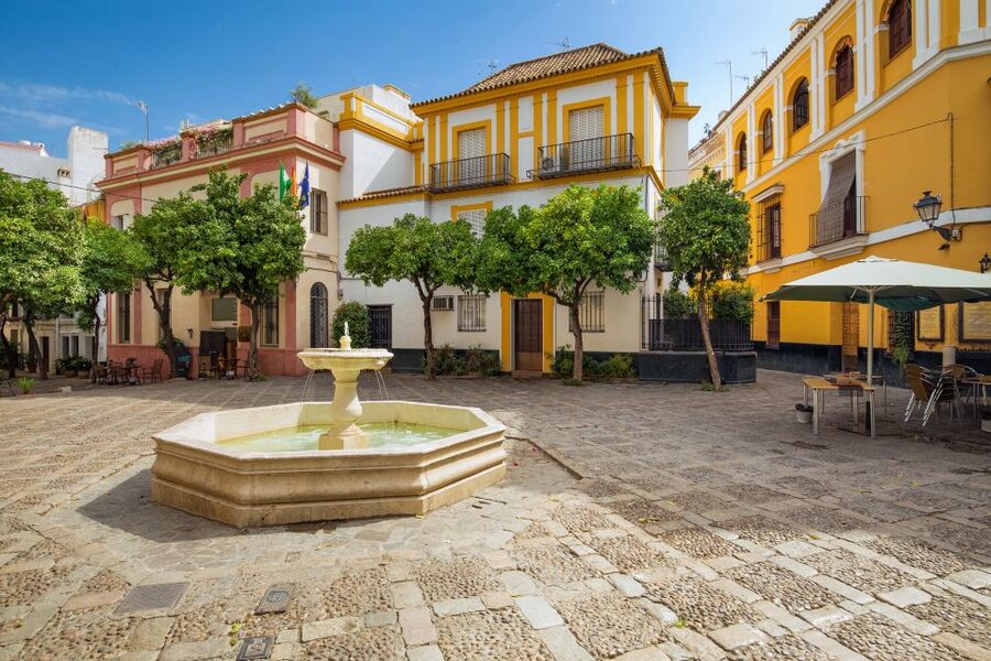 Seville: Relaxing City Bike Tour with a Tour Guide - Orange Trees and the Royal Tobacco Factory