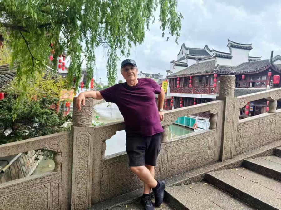 Shanghai Must-See and Foodie Test Bike Tour( Day & Night) - Starting among former concession streets