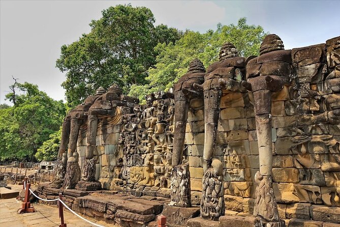 Siem Reap: Bike the Angkor Temples - Full-Day 30km Tour - Angkor Thom and Bayon’s stone faces
