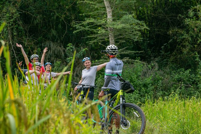 Siem Reap Countryside Bike Tour / E-Bike or Tuk Tuk - Riding through Chreav’s back roads and rice fields