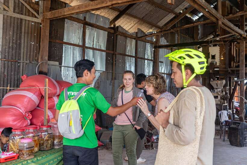 Siem Reap: Countryside Sunset Bike Tour / E-Bike or Tuk Tuk - Phnom Krom and the final sunset