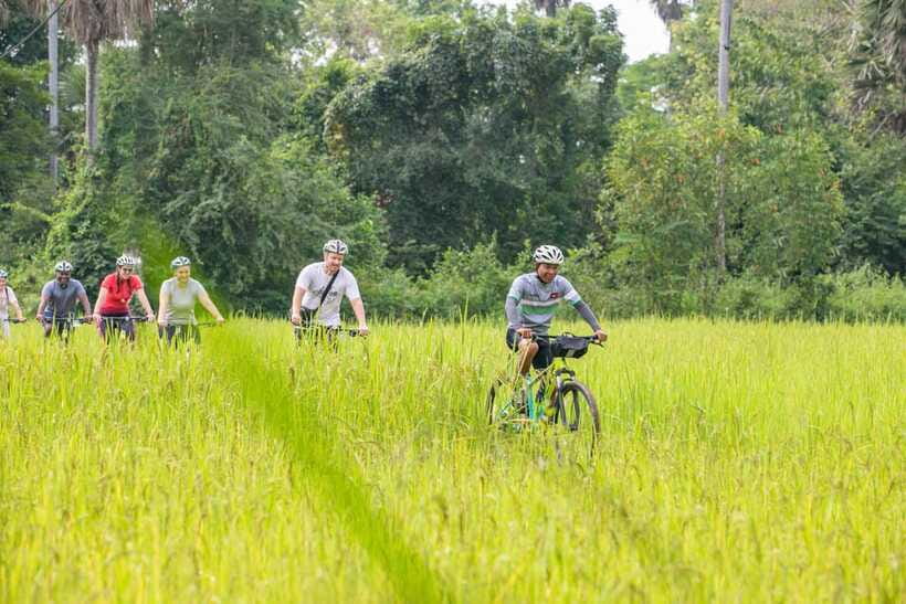 Siem Reap: Guided Countryside Bike Tour - Who should book this ride?