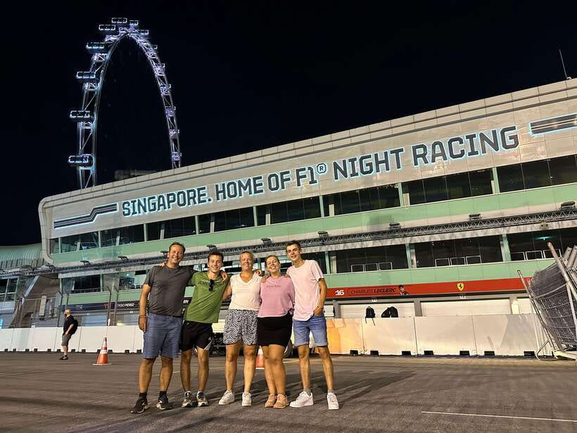 Singapore: Light to Night Bike Tour - Why a bike is a smart way to see Singapore