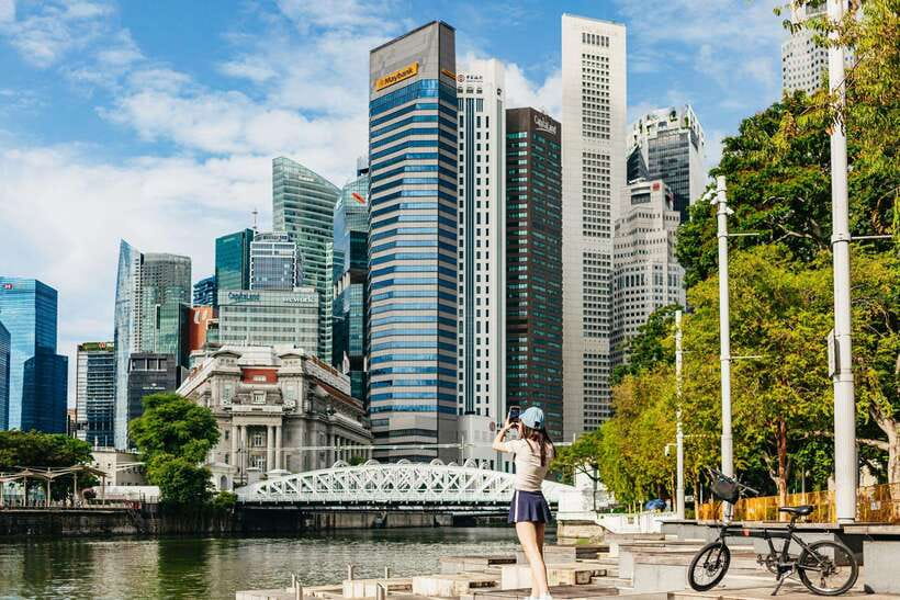 Singapore: Lion City Highlights Bike Tour - Marina Bay, the Colonial District, and the Singapore River
