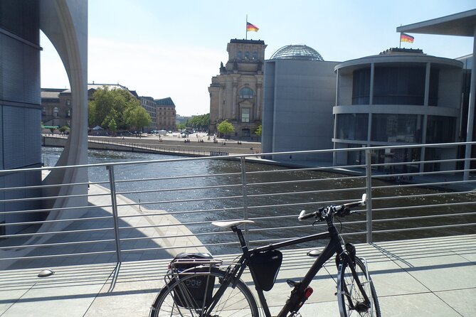 Small-Group Berlin Wall Bike Tour - Starting at Bornholmer Strasse at 10:00 a.m.