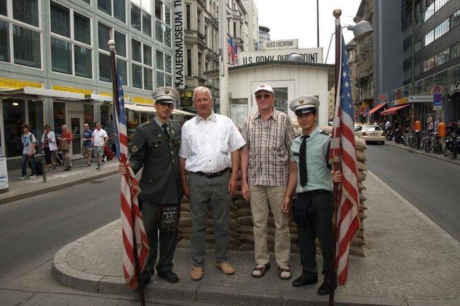 Small-Group Berlin Wall Bike Tour - What the small group changes